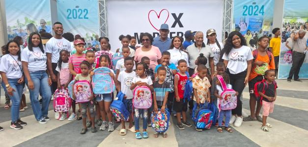Fundación Stephanie Carmona: Iluminando el Futuro de 2,500 Niños