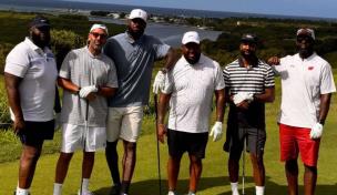 LeBron James disfruta de una partida de golf en La Romana durante su visita a la República Dominicana