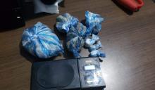 Operativo en La Nueva Barquita: Incautación de drogas y detención de individuos