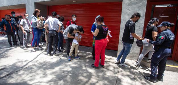 Traslado de 14 presos de Estados Unidos a México por motivos financieros