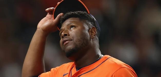 Héctor Neris puesto en asignación por los Astros