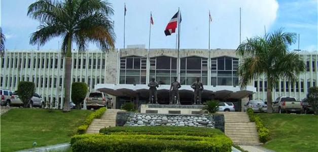 Creación de una Comisión de Defensa para Investigar las Faltas Disciplinarias del Coronel Rafael Morales Herrero