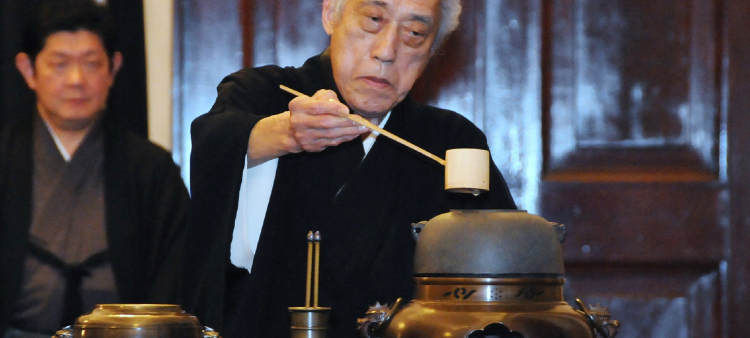 Fallece a los 102 años Sen Genshitsu, el renombrado maestro japonés del té