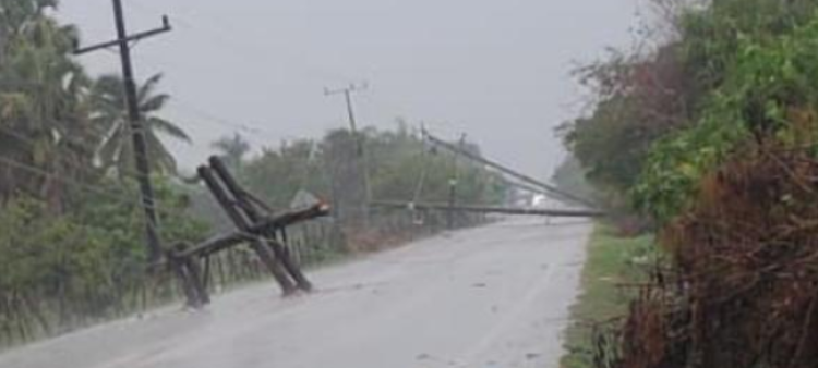 Tornado deja 100 comunidades de San Juan y Elías Piña sin energía eléctrica