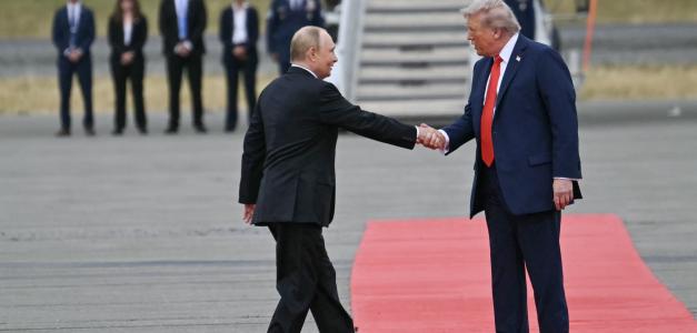 Encuentro de Trump y Putin antes de cumbre en Alaska