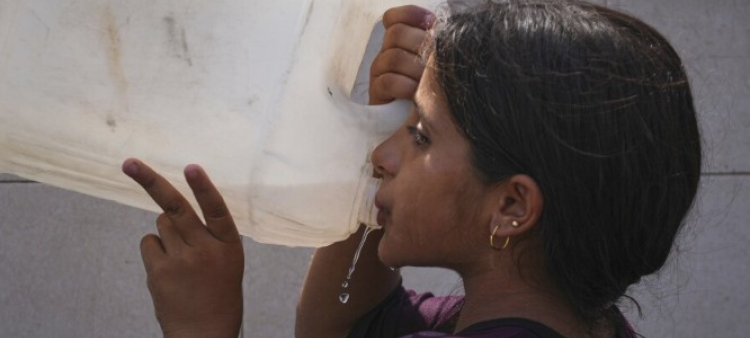 Impacto de la contaminación del agua en las familias de Gaza