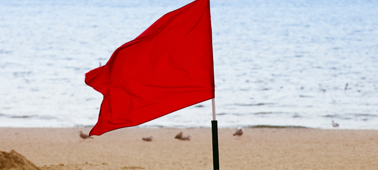 Alerta: Banderas rojas en playas de Puerto Plata tras paso del huracán Erin