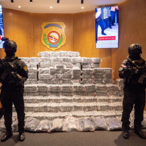Operativo antidrogas en La Altagracia: decomisan 846 paquetes de droga y detienen a dos personas