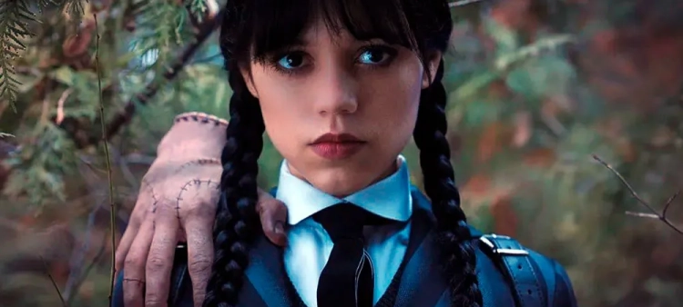 Jenna Ortega y Tim Burton exploran el misterioso personaje de Merlina