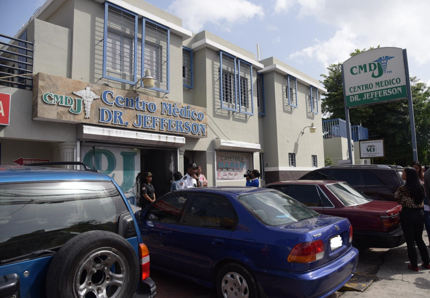 Familia denuncia negligencia médica en clínica de Herrera: hijo queda en estado vegetal tras cirugía