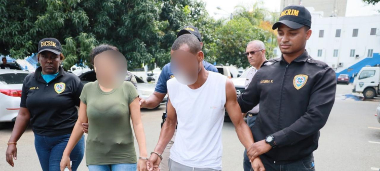 Detención de pareja de esposos por muerte de niña de 7 años en Los Guandules