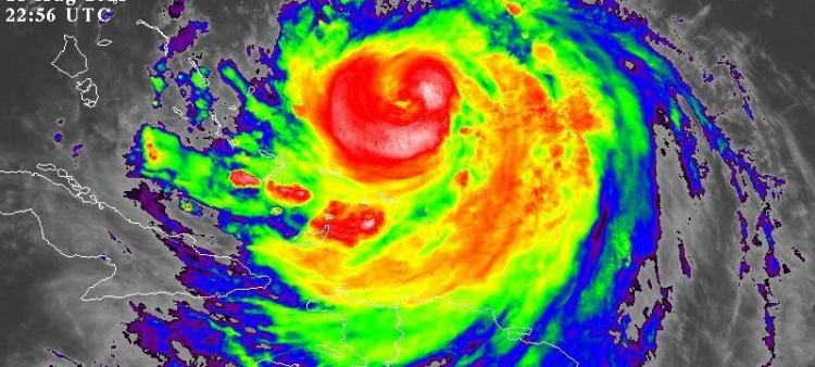 Huracán Erin: Categoría 4 y Oleaje Peligroso en Costas Dominicanas
