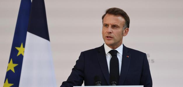 Macron califica a Rusia como una amenaza y potencia de desestabilización en Europa.