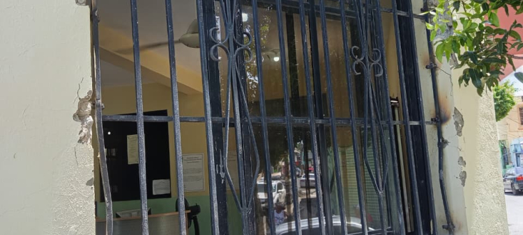 Robo en Dispensario Médico de Villa Duarte: Ciudadanos denuncian Apagones e Inseguridad