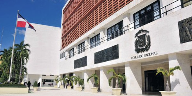Propuesta de Presupuesto Reformulado Presentada al Congreso Nacional