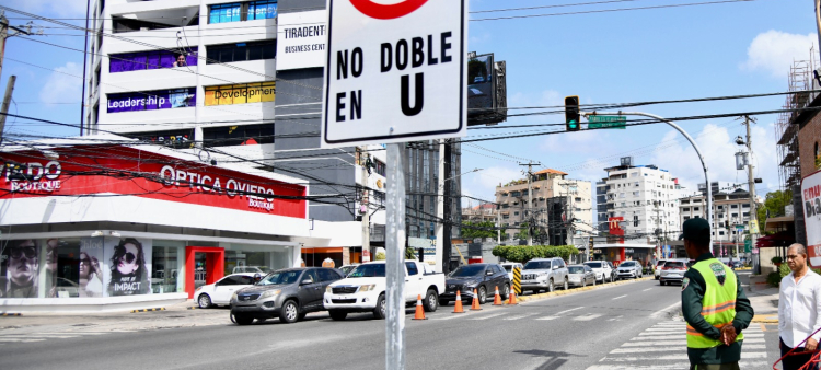 Restricción de giro a la izquierda en Máximo Gómez–John F. Kennedy