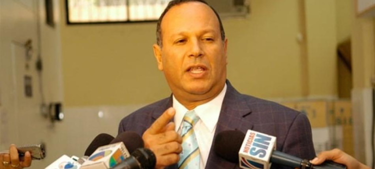 Casos de deshumanización en salud resaltados por exdirector del SNS
