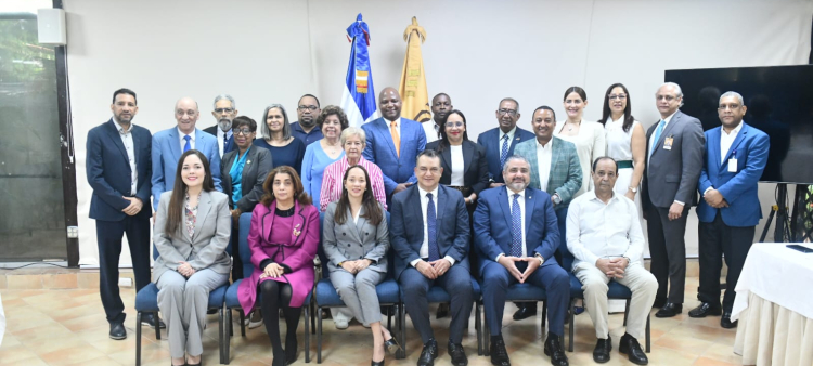 La JCE anuncia que la nueva cédula tendrá una duración de más de 10 años
