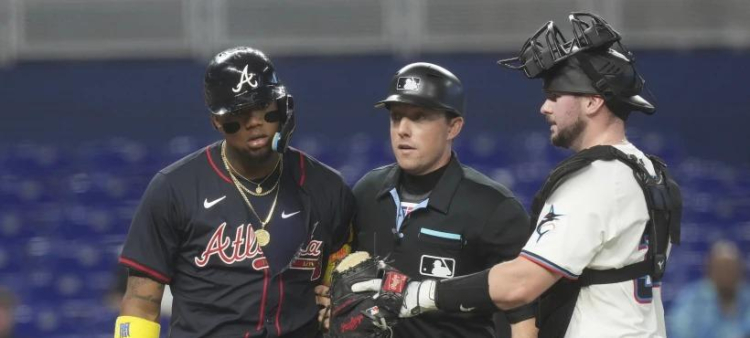 Jonrón de Albies impulsa a los Bravos de Atlanta a una victoria contundente de 12-1 sobre los Marlins de Miami.