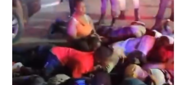 Hombre detenido en Villa González por transportar 13 haitianos indocumentados