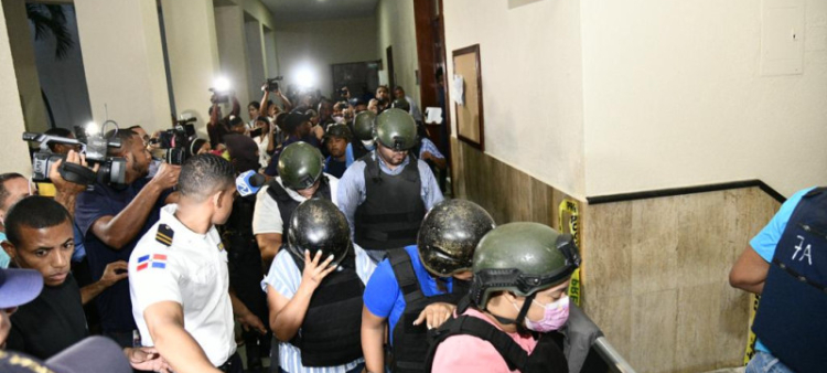 Condena de 5 a 10 años a acusados por alterar antecedentes penales