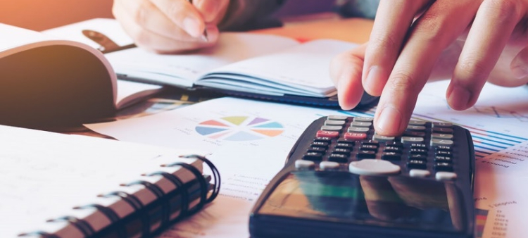 Economistas pronostican un presupuesto de 1,662 billones para el año 2025.
