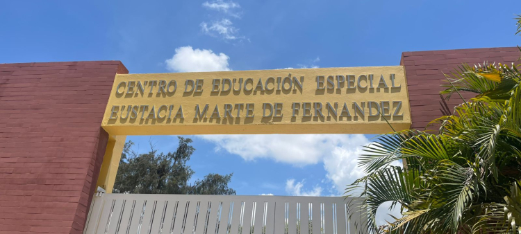 Un único centro de educación especial en funcionamiento en Santiago