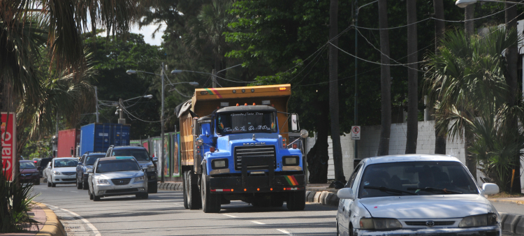 Supervisión privada para conductores de camiones patana
