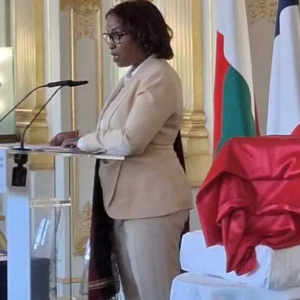 Francia devuelve a Madagascar el cráneo del rey Toera tras 128 años