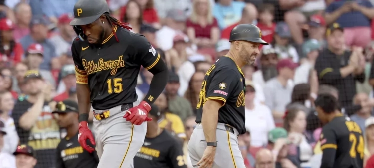Oneil Cruz brilla con jonrón en la victoria de los Piratas sobre los Medias Rojas 10-3