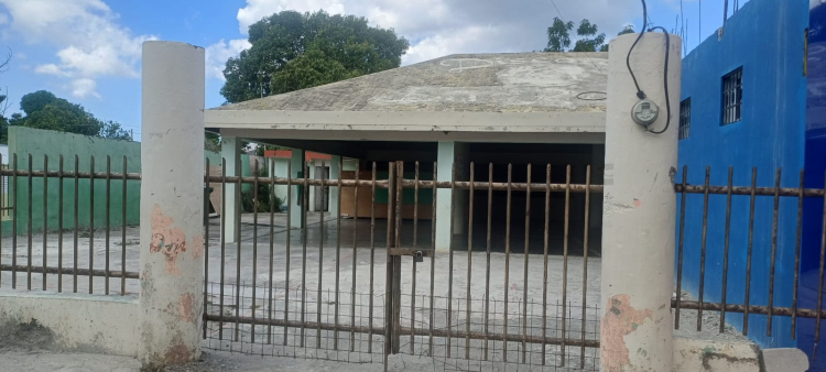 Ausencia de Instalaciones Físicas Retrasa Inicio de Clases en Centro Educativo de Baní