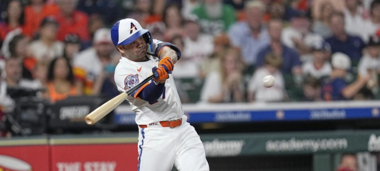 Altuve lidera con un jonrón en la victoria de los Astros sobre los Angels, 8-3.