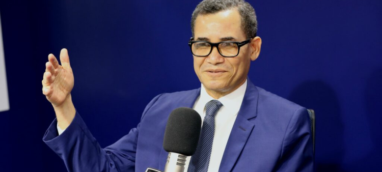 El Ministro de Trabajo confirma estabilidad de la cesantía y anuncia próxima reforma laboral