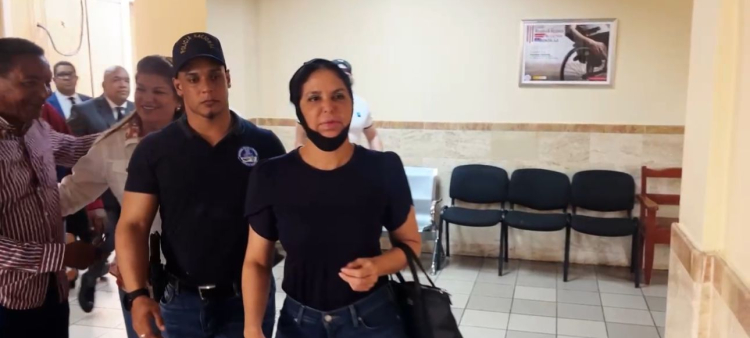 Ingreso a la cárcel de Rafey de Santiago de la exdiputada Rosa Amalia Pilarte