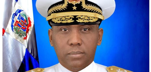Designación de Juan Crisóstomo Martínez como Comandante General de la Armada por Abinader