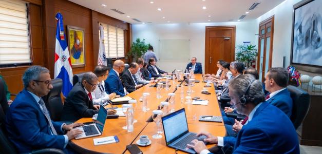 Reunión de la Misión del FMI con Autoridades Tributarias y Presidencia