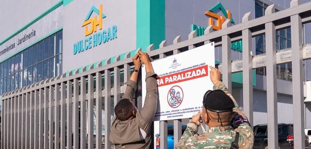 Operaciones de naves y plazas en Santo Domingo paralizadas por motivos de seguridad