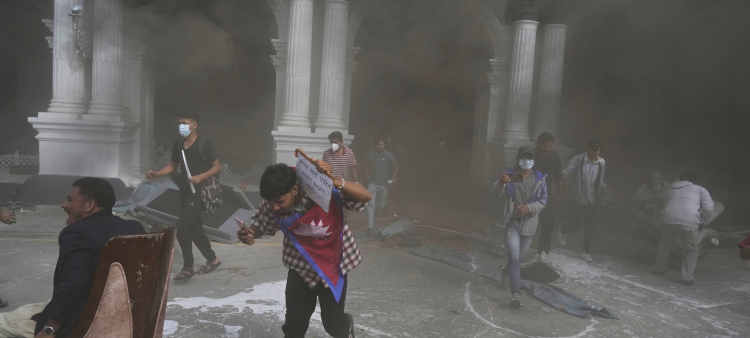El Ejército de Nepal se encarga de la seguridad tras los ataques al Parlamento
