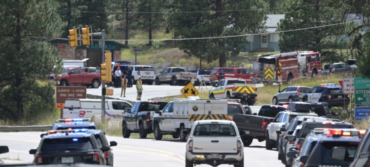 Tiroteo en escuela de Denver deja tres adolescentes heridos, incluido el atacante