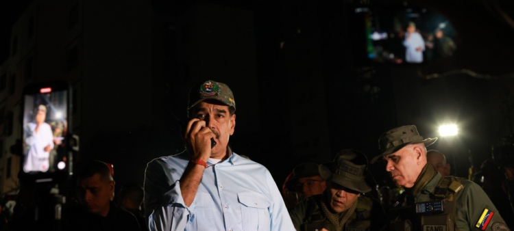 Maduro inicia nueva fase de ofensiva ante tensiones con EEUU