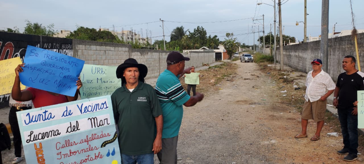 Residentes de Luz María y Lucerna del Mar exigen mejoras en infraestructura y servicios públicos