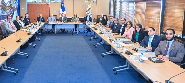 La Misión del FMI elogia la estabilidad social en la República Dominicana y pronostica crecimiento