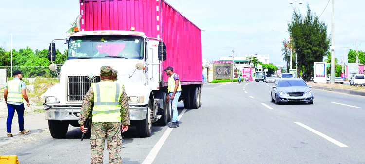 Sancionados conductores de vehículos pesados por infracciones de tránsito