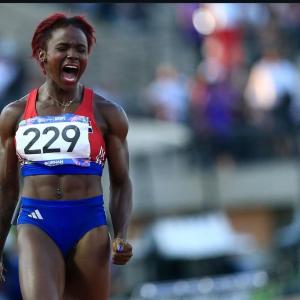 Liranyi Alonso de República Dominicana avanza a semifinales en su debut mundialista en Japón