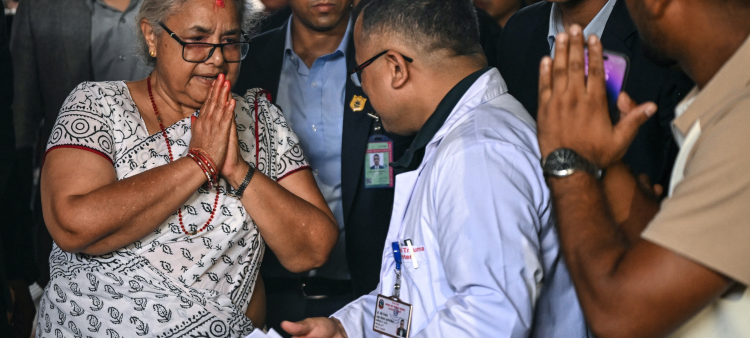 El Gobierno de Nepal levanta el toque de queda para restaurar la normalidad tras crisis política