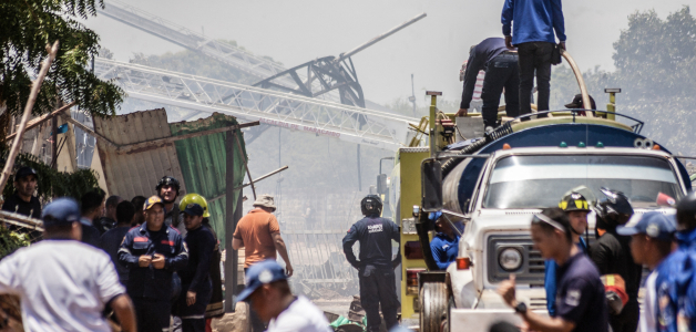 Esperanza de reconstrucción: venezolanos aguardan por la reparación de sus hogares tras explosión en Zulia