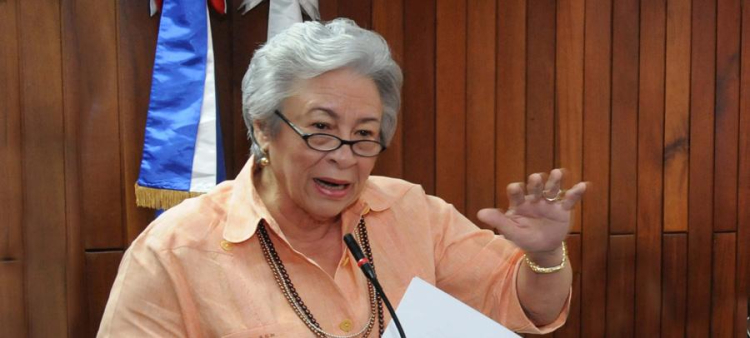 Guzmán Marcelino critica falta de transparencia en Senasa