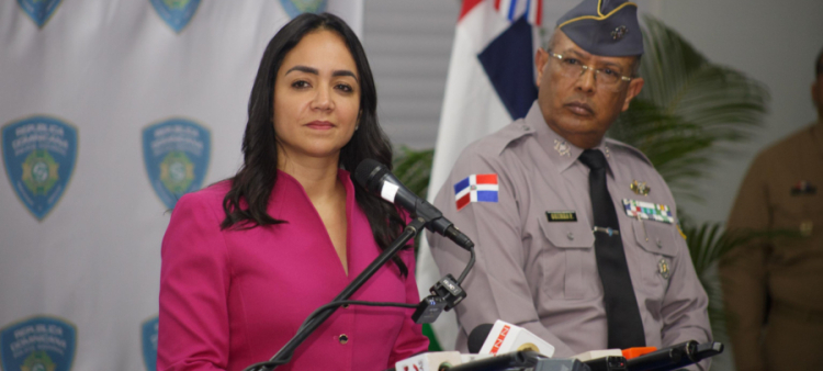 “Faride asegura que no habrá impunidad por la muerte de cinco individuos a manos de la policía”