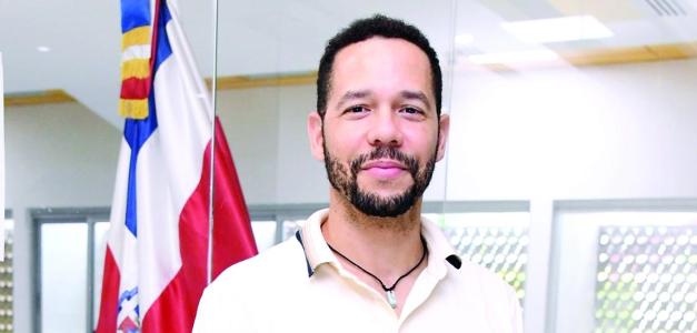 Richarson Díaz lidera el Festival Internacional de Teatro 2025 con 32 compañías escénicas