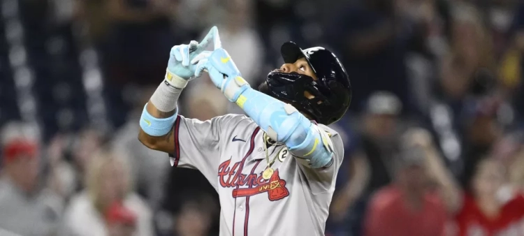 Matt Olson impulsa la victoria de los Bravos sobre los Nacionales con un jonrón de tres carreras.